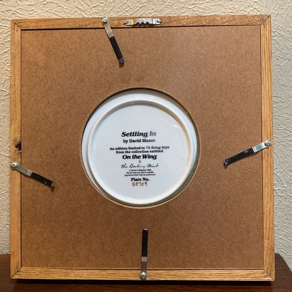 Limited Edition, Framed Collector Plate, by David Masss… Settling In - Picture 6 of 9